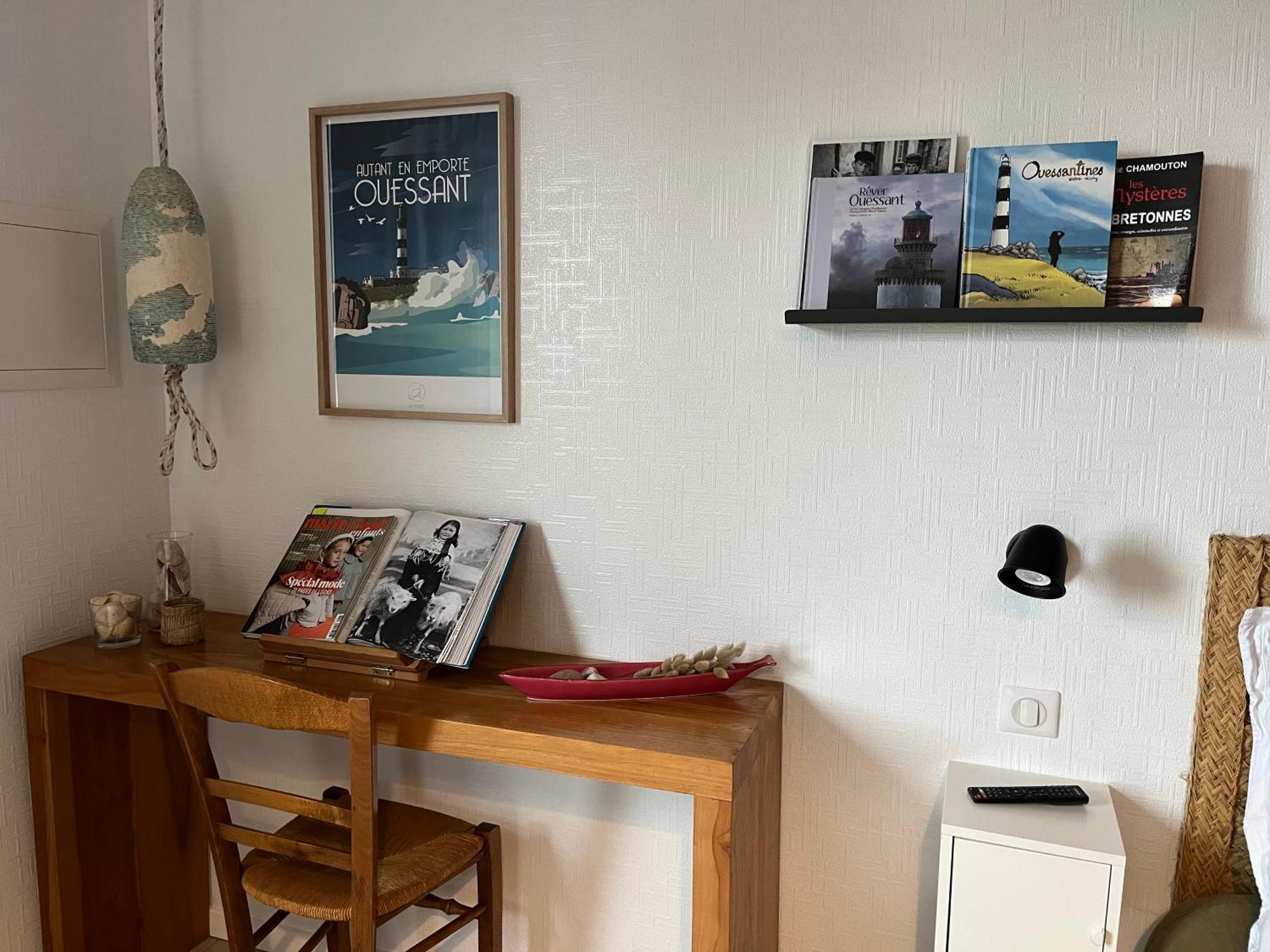 L'Atelier De Mezareun Bed and Breakfast Ushant Εξωτερικό φωτογραφία