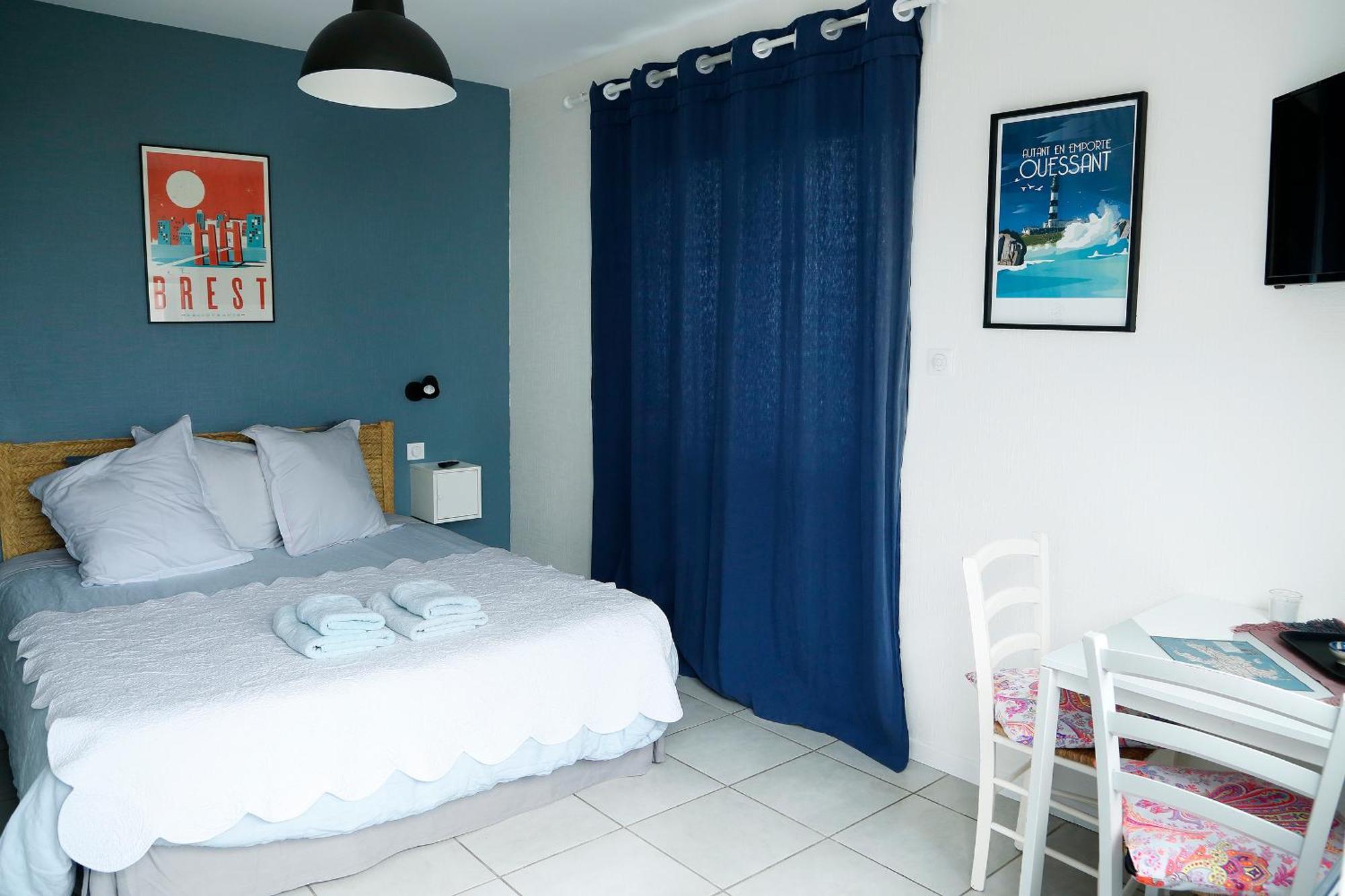 L'Atelier De Mezareun Bed and Breakfast Ushant Εξωτερικό φωτογραφία