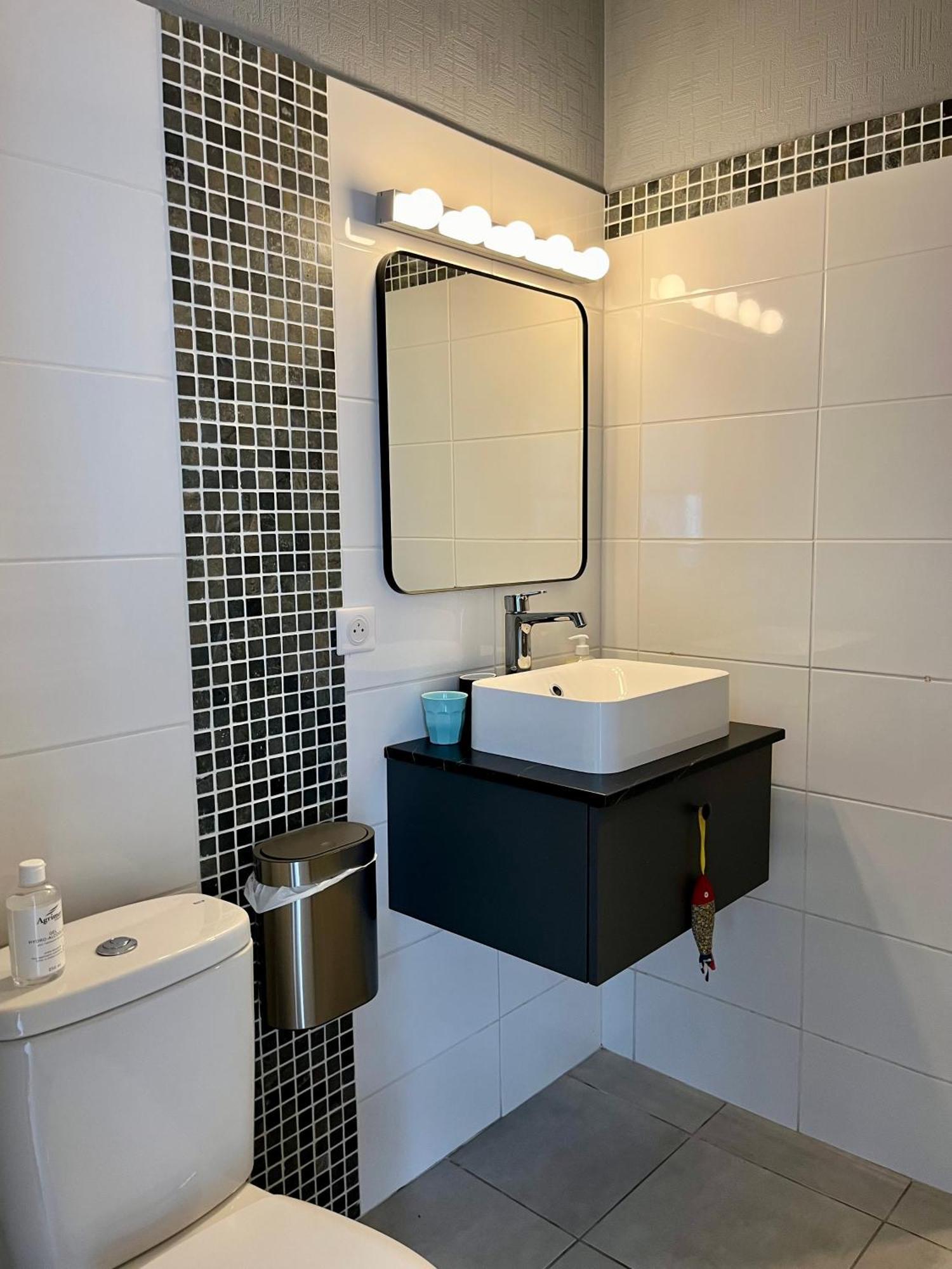 L'Atelier De Mezareun Bed and Breakfast Ushant Εξωτερικό φωτογραφία