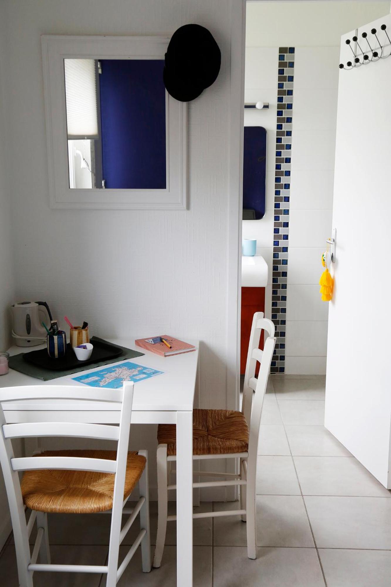 L'Atelier De Mezareun Bed and Breakfast Ushant Εξωτερικό φωτογραφία